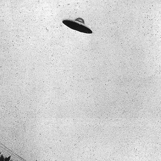 A photo, supposedly showing a UFO, in 1950s New Jersey