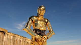 C-3P0 on Tatooine during a photoshoot