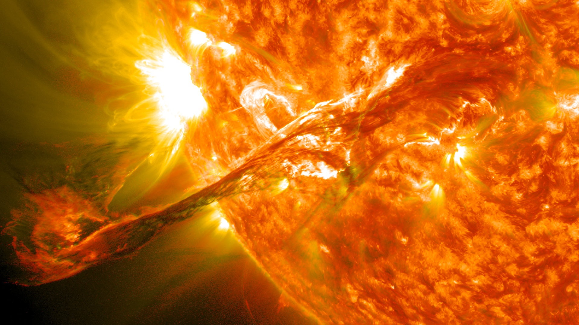 A coronal mass ejection on the sun photographed by NASA’s Solar Dynamics Observatory
