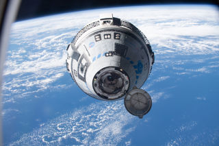 Boeing's Starliner crew ship approaches the ISS.