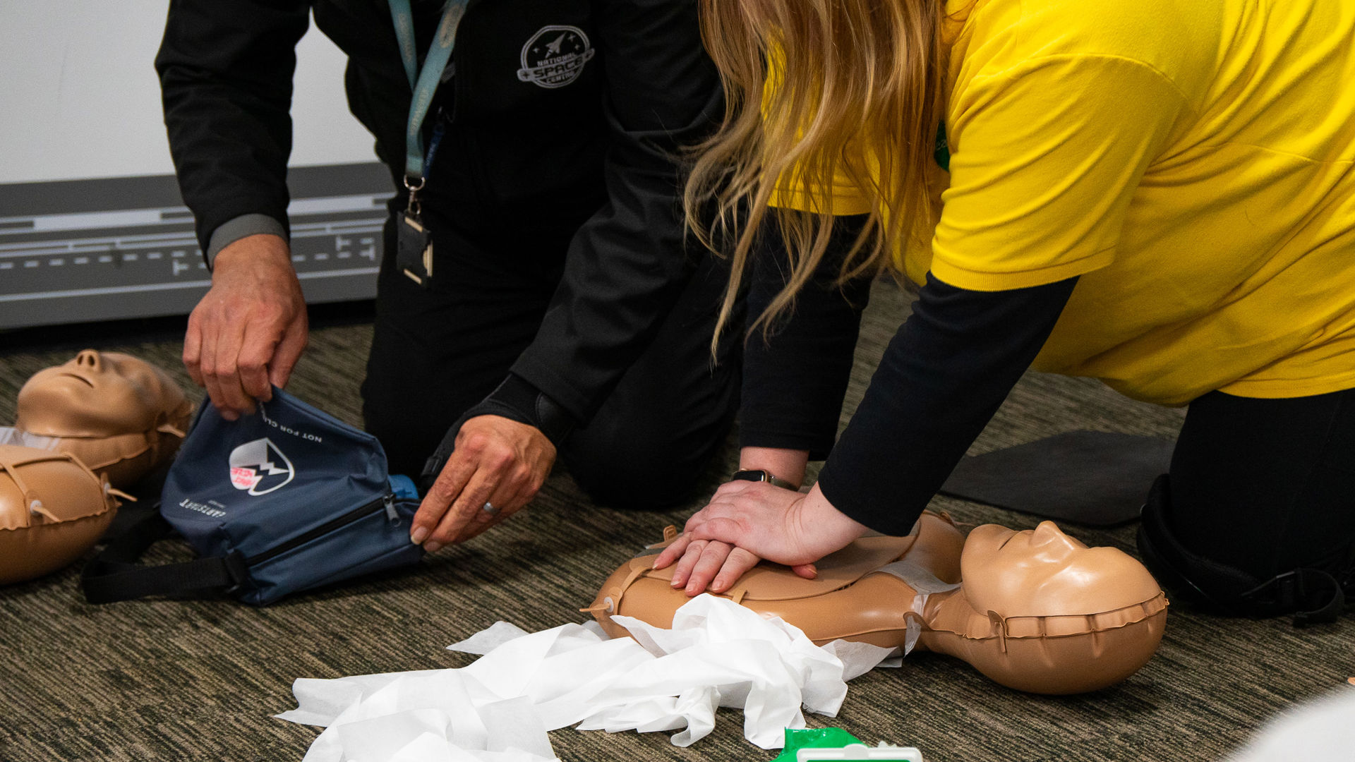 Using The Defib Learning How To Use a Defibrillator From the Experts at Heartwize